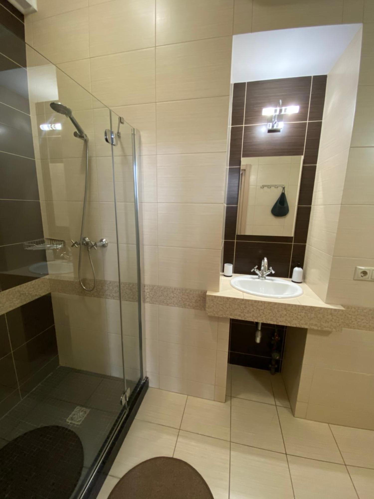 Family Apartment Lviv Eksteriør bilde